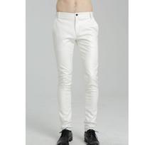 Vyriški pavasario ir rudens drabužiai Elastingos odinės kelnės Slim Fit Trend Siauros kasdienės odinės kelnės vyrams PU motociklininko kelnės 28 balta