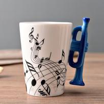 2025 240 ml kūrybinės muzikos keraminis puodelis gitara smuikas stilius mielas kavos arbatos pienas stalviršio puodeliai ir puodeliai su rankena naujoviškos dovanos 240ml