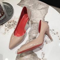Didelio dydžio raudonu padu stiletto aukštakulniai, smailianosiai, moterims ir transvestitams (Dydis 34-44) Random blind box kūno spalva