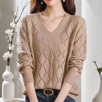 Spring and Autumn New Large Loose V-neck Sweater for Women Wide and High End Hollow Knitted Sweater for Women Autumn and Summer S chaki