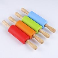 Vaikiškas silikoninis kočėlas kepimui Red Mini Rolling Pin