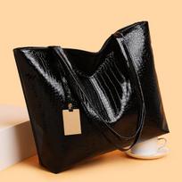 Women's Retro Handbag - Large Capacity Crossbody Bag/Shoulder Bag, Elegant Metal Decorative Handbag, Women's Wallet, Retro Wallet, Work Handbag juoda