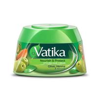 Plaukų kremas Chna Maitinimas ir apsauga Formavimas Plaukų kremas su alyvuogių, chna, migdolų aliejumi Vatika Dabur JAE 140 ML