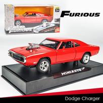 1:32 lydinio  Greiti ir įsiutę  Dodge automobilio modelis su garsu ir šviesa, lieto metalo žaislinis automobilis, atitraukiamas automobilis, kolekciniai papuošalai, dovana berniukams, vaikiškas žaislas raudona