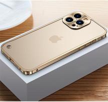 Prabangus metalinis rėmelis Apsauginis dangtelis kamerai Aliumininis telefono dėklas iPhone 13 Pro 14 Pro Max 12 Pro Max 11 Matinis permatomas dangtelis For iPhone14 Pro Max auksas