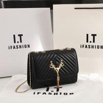 Moterų kuprinės tendencijos Prekės ženklai Prabangios dizainerių rankinės Moteriškas pečių krepšys „Clutch Crossbody“ krepšiai One Size juoda
