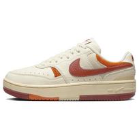 Nike Gamma Force žemi sportbačiai moteriški sportbačiai Off-White Raudoni FQ2766-100 44