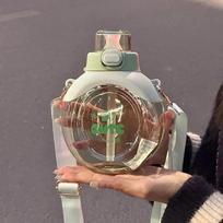 500ML Vaikų vandens buteliukas Nešiojamas lauko su atšokančiu dangteliu Plastikinis puodelis Mielas studento vandens buteliukas Madingas sportinis vandens buteliukas 500ml žalia