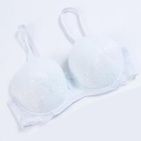 Moteriškos liemenėlės Seksualūs intymūs apatiniai didesnio dydžio liemenėlės su gėlėmis nėrinių raštu „push Up“ apatinis trikotažas 34D balta