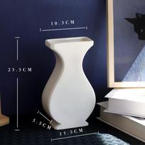 Juodai balta keraminė džiovintų gėlių vaza, moderni minimalistinė plokščia vaza, šachmatų formos languotas raštas, aukštos kokybės papuošalai, modernus namų dekoravimas balta