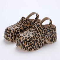 Super aukšto pleišto kulno šlepetės moterims, leopardo rašto, storu padu, klumpės moterims, uždaru priekiu, masyvios platformos sandalai moterims vasarai 37-38