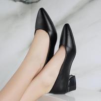 2026 Moteriški Smailianosiai Aukštakulniai Batai Nauji Madingi Siurbliai Lauko Neslystantys Dizainerio Batai Elegantiški Batai Zapatos De Mujer 35 juoda