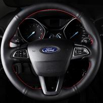 Tinkinkite mikropluošto odinį automobilio vairo dangtelį, skirtą Ford Focus 3 2015-2018 Kuga 2016-2019 Escape C-MAX Ecosport Black Thread