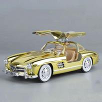 Nauja 1:24 mastelio miniatiūrinis lydinio 300SL retro automobilio žaislinis modelis, atidaromos 4 durys, transporto priemonės garsas ir šviesa, automobilis, vaikų dienos dovana auksas