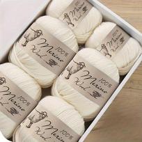 6 vnt. aukščiausios kokybės merino vilnos siūlų skarelėms, vidutinio storumo, rinkinys (600g)  Mašinoje skaliami itin minkšti mezgimo ir nėrimo siūlai prabangioms antklodėms ir „pasidaryk pats“ rankdarbiams