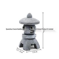 Zen stiliaus imitacinio akmens pagoda žibintas: Kinų kiemo sodo meno ornamentas.