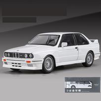 1/24 BMW M3 E30 Žaislinio automobilio modelis Diecast Metalinis Transporto priemonės Miniatiūra Atitraukiamas Garsas Šviesa Atidaromos Durys Kolekcija Dovana Vaikui Berniukams balta