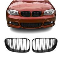 Performance grotelės skirtos BMW E81 / E82 / E87 / E88, dvigubos, juodos blizgios