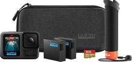 "GoPro HERO13 Black" priedų pakuotė - joje yra rankena (plaukiojanti rankena), 2 "Enduro" baterijos, 2 lenkti lipnūs laikikliai, 64GB "SanDisk MicroSD" kortelė, dėklas ir dar daugiau