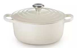 Le Creuset Signature Roaster round white color 20cm
