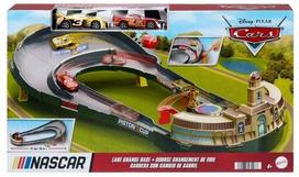 Disney Cars Nascar trasa su 2 automobiliais