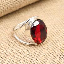 Red Garnet Gemstone 925 Sterling Silver Handmade Amazing Jewelry Ring 4 raudona