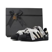 Adidas Originals SUPERSTAR riedlenčių bateliai unisex žemapadžiai juodi EG4959(Team384-BOX) 35⅔