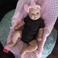 50/60cm Reborn kūdikio lėlė Maddie su rankomis dažytais plaukais Reborn lėlė Mielos šypsenos kūdikio lėlė Dovana vaikams 50cm Cloth Body Doll