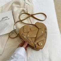 Motociklo stiliaus drabužių formos Crossbody Krepšys Spice Girl Style Krepšys per petį Moteriška Širdies formos rankinė Meilės krepšys ruda