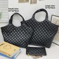 2024 Trendy Diamond-Pattern Tote: Spacious, Stylish Shoulder Bag for Women Small Black 45cm