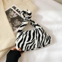 Moterų mados karvių raštų mini krepšiai ant pečių Moteriški žieminiai pliušiniai pažastų leopardo zebra raštai Pūkuoti krepšeliai Mažos piniginės