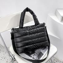 Moteriška dygsniuota pūkuota rankinė su dygsniuotu medvilniniu paminkštintu pečių krepšio paminkštinimu „Crossbody“ rankinė 34x17x23cm juoda