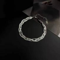 Nerūdijančio plieno 3 sluoksnių plokščių ašmenų gyvatės grandinėlės karoliai moterims Prabangūs „Choker Neck Punk“ papuošalai black