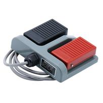 Neslystantys elektriniai momentiniai kojiniai jungikliai Dvigubi kojiniai pedalai Duplex jungikliai Savaime atsinaujinantis kojinis jungiklis Lengva naudoti 1 black