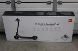 SALE OUT. Xiaomi Mi Electric Scooter Pro 2 (Black) | Xiaomi Mi Electric Scooter Pro 2 | 600 W | 25 km/h | 6 month(s) | Black | DEMO FBC4025GLSO | 2000001377079