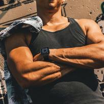 Apsaugos dirželio dėklo apyrankė, skirta Apple Watch 7/6/5/4/3/2/SE (45/44/42 mm) dėklas, šarvais laikrodžio dangtelis juodas / rožinis auksas