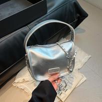 Fashionable Crossbody Bag, Chain Crossbody Bag, Handbag and Small Square Bag raudona