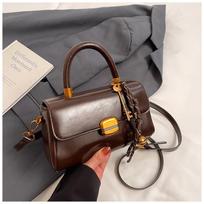 Retro Bag Crossbody Bag Fashionable Hand-held Small Square Bag with pendant juoda