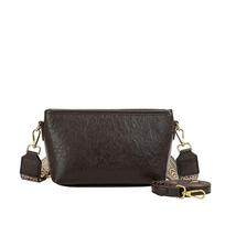 A Simple Commuting Single-shoulder Crossbody Bag with A Wide Shoulder Strap and A Small Square Shape juoda