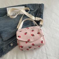 Fashionable and Versatile Crossbody Bag Soft and Cute Strawberry Single-shoulder Small Square Bag rožinė