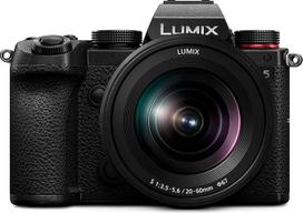 "Panasonic" LUMIX S DC-S5K pilno kadro fotoaparatas (4 K, 24,2 MP jutiklis su L tvirtinimo bajonetu, V-Log, apsaugotas nuo dulkių ir purslų) su objektyvu R2060E, juodas