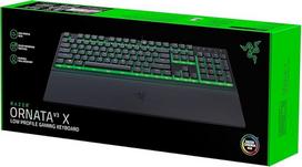 "Razer Ornata V3 X RGB" žemo profilio žaidimų klaviatūra (tylus membraninis jungiklis, klavišų dangteliai su UV danga, ergonomiška riešo atrama, "Razer Chroma RGB"), IT išdėstymas, juoda