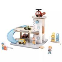 Tooky Toy: medinis garažas su priedais