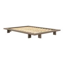 Iš pušies masyvo dvigulė lova rudos spalvos su lovos grotelėmis 140x200 cm Japan – Karup Design