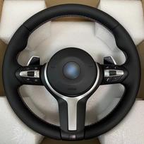 Interjero M serijos odinis vairas BMW M3 M5 F20 F22 F23 F30 F33 F34 X1 F48 X5 F15 X3 F25 F80 E90 E70 E84 su pavarų perjungimo svirtelėmis M5 leather (No airbag) juoda