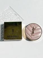Yves Saint Laurent YSL TOUCHE ECLAT Švytintis pudros pagrindas CUSHION B20/B10 12g B10#