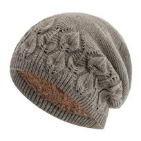 Naujo stiliaus žieminė kepurė Madinga pliušiniu kailiu pamušta kepurė vyrams ir moterims Lauko povo plunksnų figūrėlė Beanie Išlaikanti šilumą žieminė kepurė 56cm-60cm smėlis