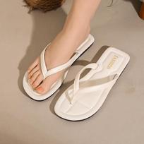 Women's Summer Pearl Rhinestone Flip-Flops - New 2028 Round Toe Non-Slip Flat Cool Slippers Size 38-39, Runs Small