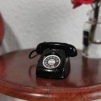 Retro Mini Stacionarus Telefonas 1:12 Lėlių namelio Miniatiūrinis Modeliavimo Mini Telefono Modelis Namų Baldų Dekoravimas Vaikų Apsimetinėjimo Žaislas juoda