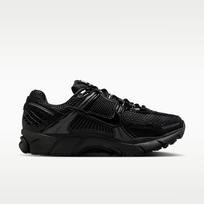 Nike Wmns Zoom Vomero 5 Black/ Black-Mtlc Silver-Anthracite-White - Dydis 38.5 (II6236-001 Laisvalaikio batai)
